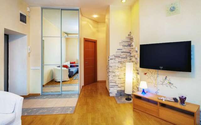 Апартаменты Lux, Смоленский бул., 7