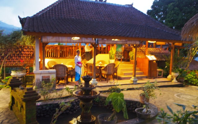 Puri Lumbung Cottages, Restaurant & Spa