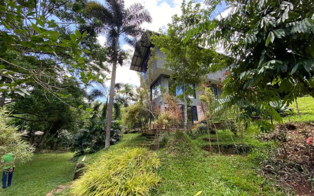 Swastika Holiday Home