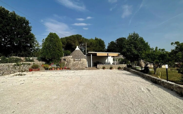 -trulli In The Contrada-