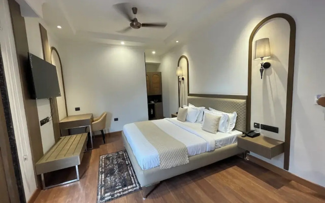 Hotel Temple City by Novelty