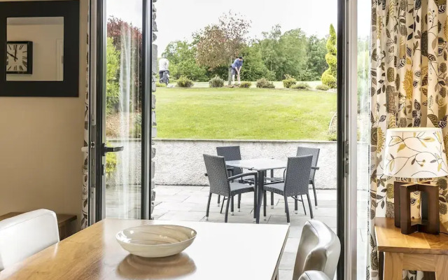Golf Apartment @ Carus Green