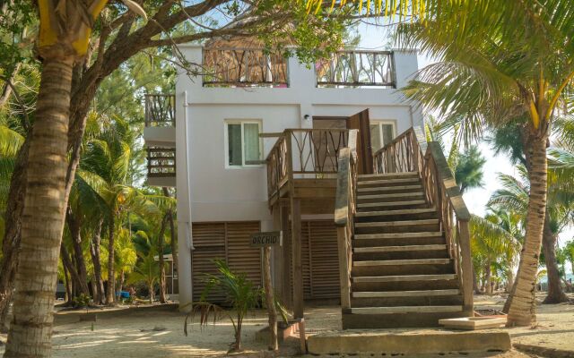 Thatch Caye, a Muy'Ono Resort