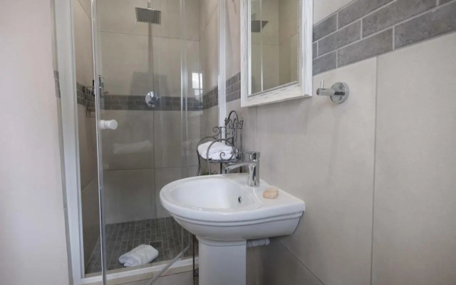 Adderley House Guest Accommodation