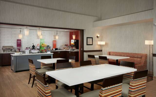 Hampton Inn Phoenix/scottsdale @ Shea Blvd.