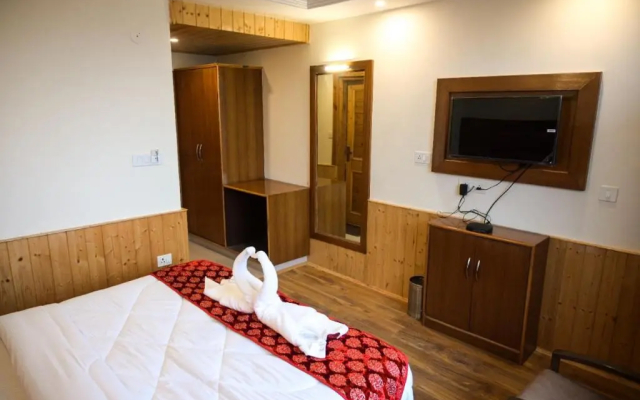 Lotus Inn Rohtang View
