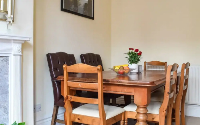 1 Bedroom Mansion Block Apartment in Westminster