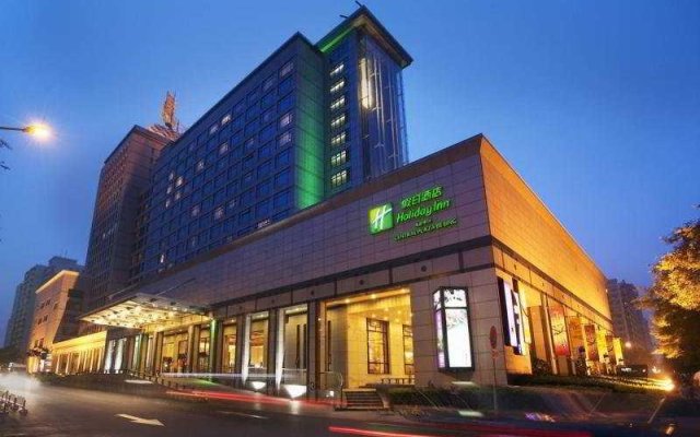 Hotel Holiday Inn Central Plaza