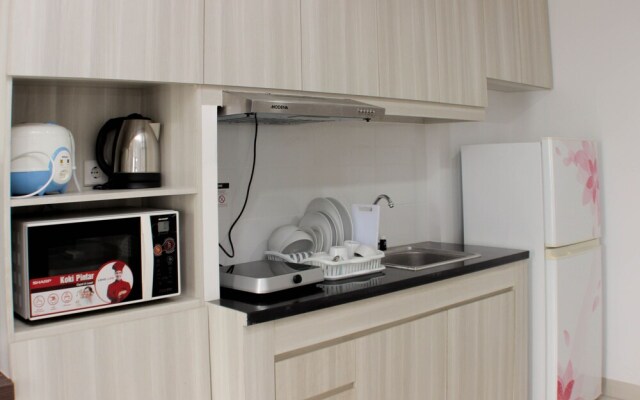Comfy And Spacious Studio Azalea Suites Apartment