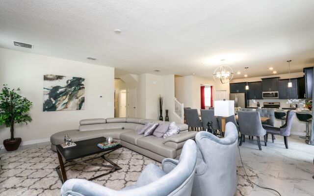 6 Bedroom Villa With GR and Pool