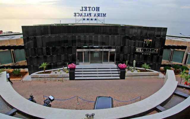 DWO Mira Palace