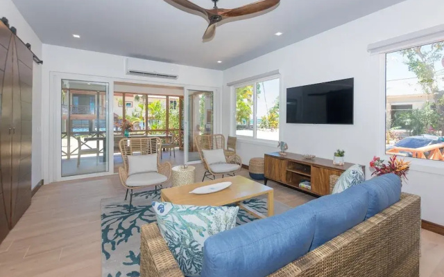 Casa Coral 2 Bedroom Home by RedAwning