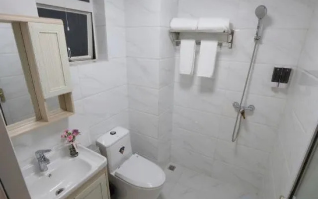Happiness Holiday Apartment (Zhongshan Changjiang Kaiyin)