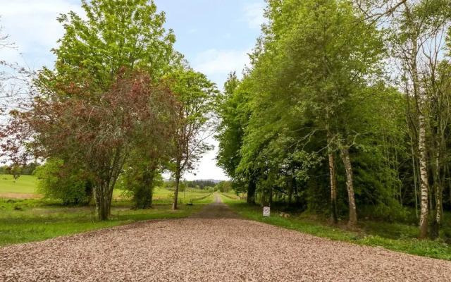 Golden Gates Lodge