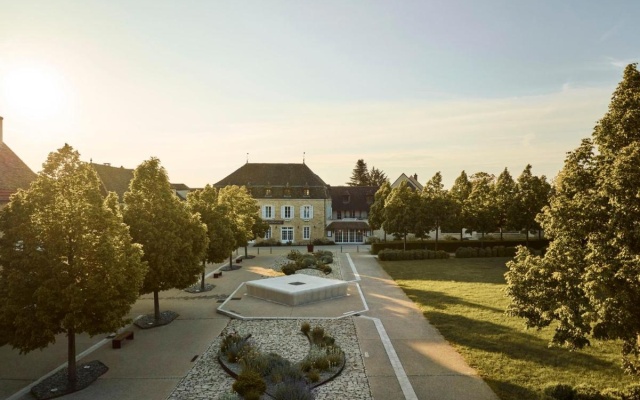 COMO Le Montrachet