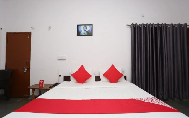 Singing Birds Home Stay By OYO Rooms