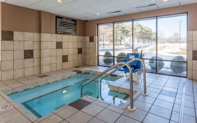 Hampton Inn Madison East Towne Mall Area