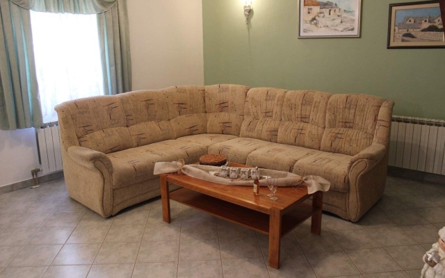 Holiday house Tončica - quiet place: Dol (Brac), Island Brac