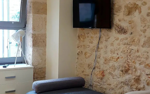 Bracket in Heraklion