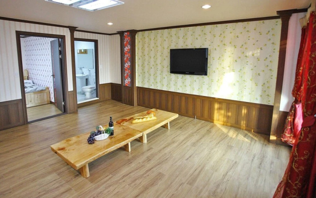 Morwenna Pension