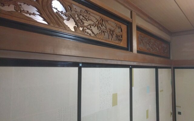 Tomo's hut in Japanese old style