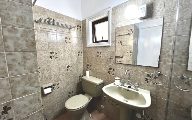 79 AN - Stay Nissi Chrysland Studio 111
