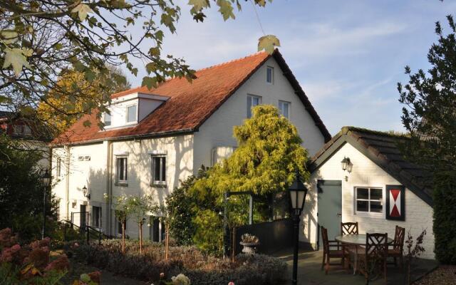 Walnut Lodge Bed & Breakfast