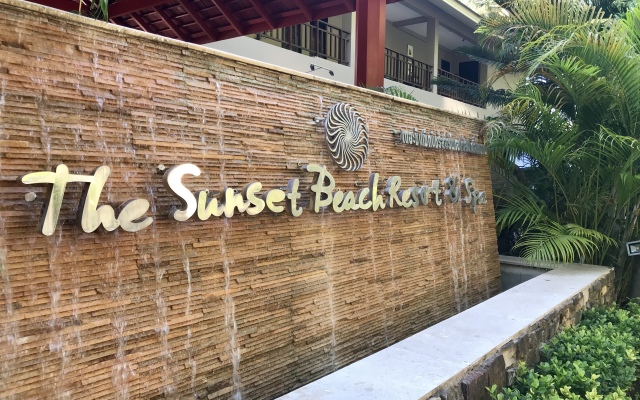 The Sunset Beach Resort & Spa Taling Ngam