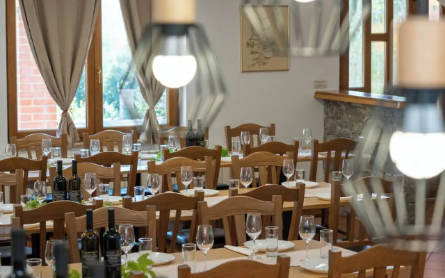 Tourist Farm Valic - Apartment and Winery