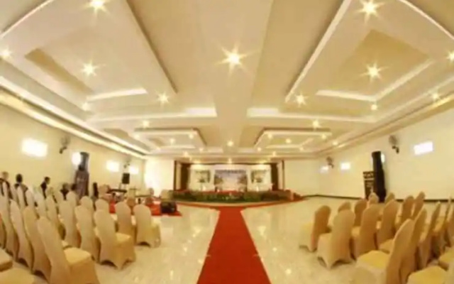 Anggraeni Hotel & Cottages Bumiayu