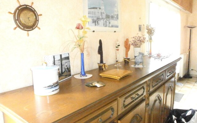 House With 3 Bedrooms in Saint-michel-chef-chef, With Enclosed Garden