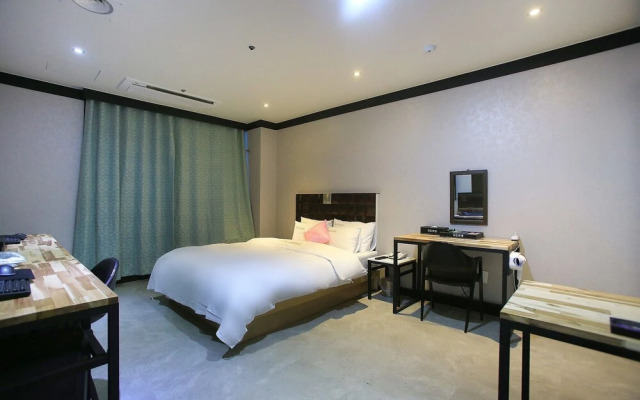 Suwon Yeongtong SG Hotel