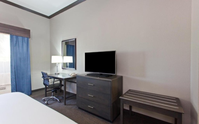 Holiday Inn Express Hotel & Suites Wharton by IHG