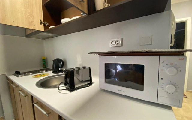 Studio Anita Complex B16