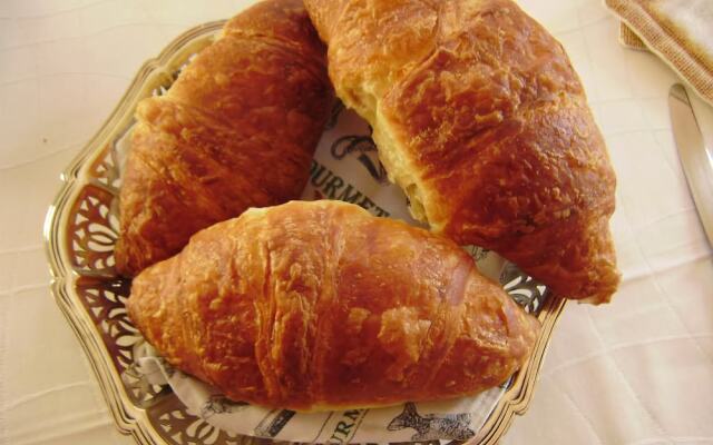 Chez Nous Bed and Breakfast & Self Catering