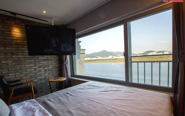 JK Hotel