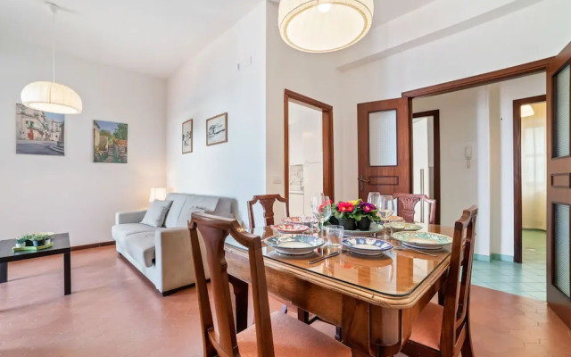 Vietri sul Mare Roomy Flat with Parking