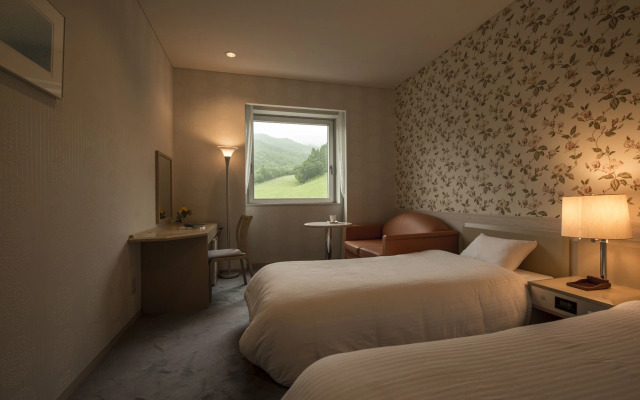 Takamiya Rurikura Resort