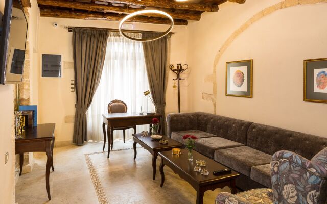 Phaedra Suites