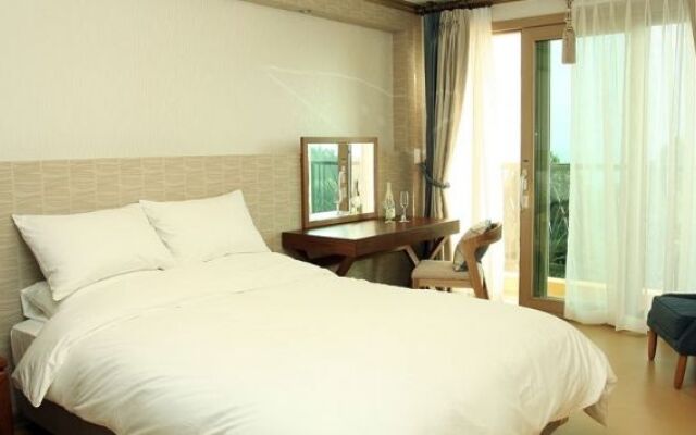 Pol A Resort