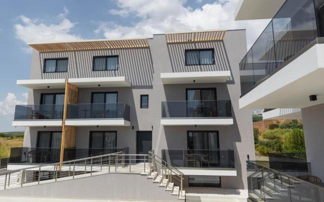 Calma Luxury Suites