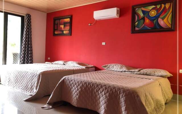 Millenium Hostels - Manuel Antonio