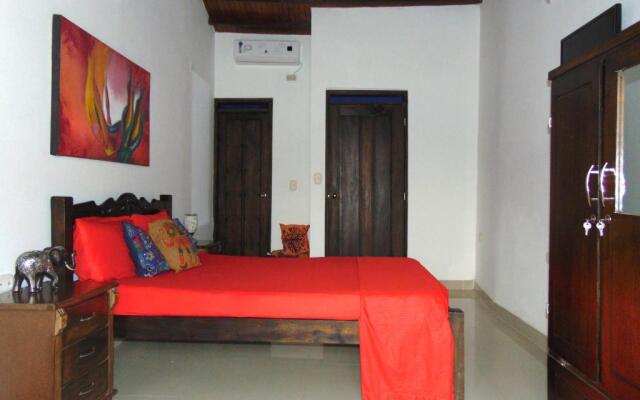 Hostal Santa Maria City