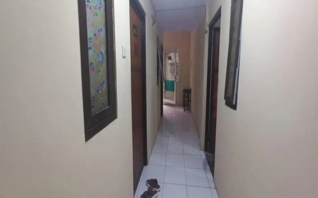 Hotel O 94911 Syariah Anggrek Guest Hous