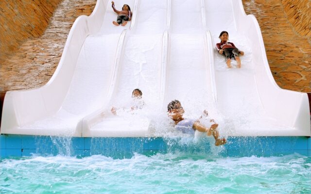 Dreamworld Resort, Hotel & Golf Course