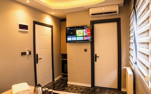 Ck Palace Hotel