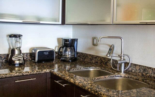 El Faro 102 Reef 2 Bedroom