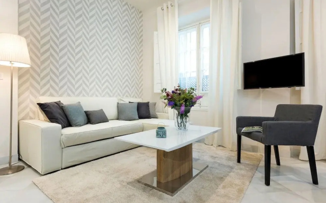Apartment With 2 Bedrooms Great Location Galera I
