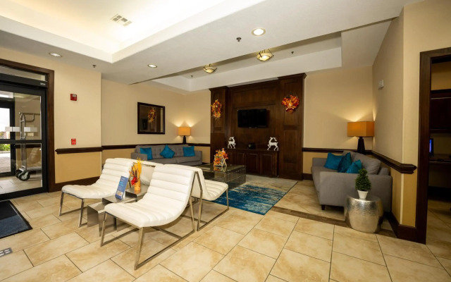 Holiday Inn Express & Suites Deer Park by IHG