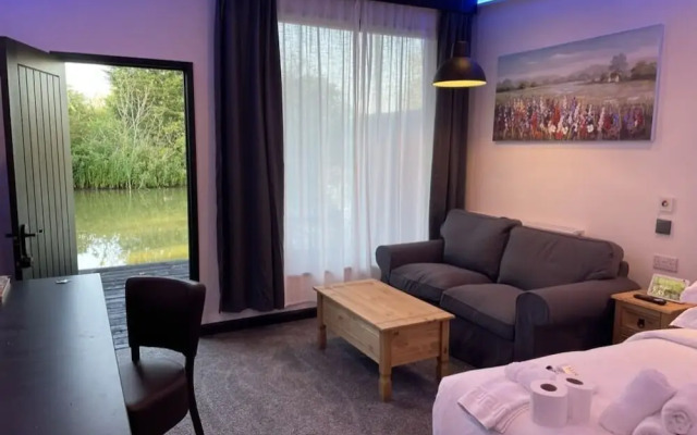 The Waterfront Lodges